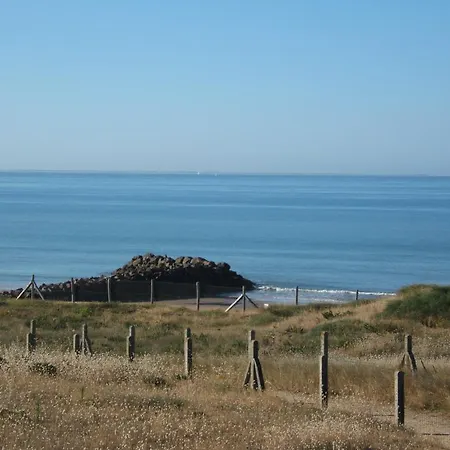 Charmante Maison Ensoleillee Avec Vue Sur Mer. *